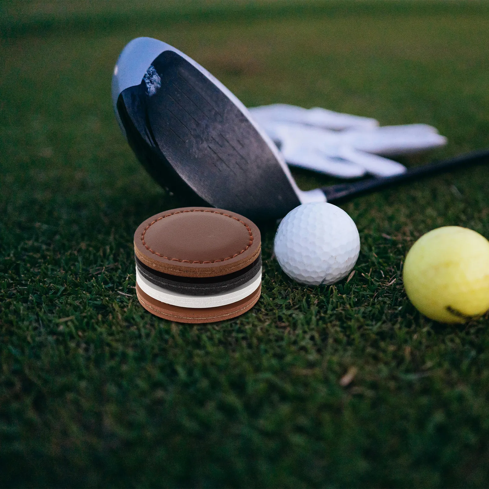 4Pcs Golf Ball Marker Magnetic Position Token with Multi-Color Design for Accurate Putting Line and Course Competition Use