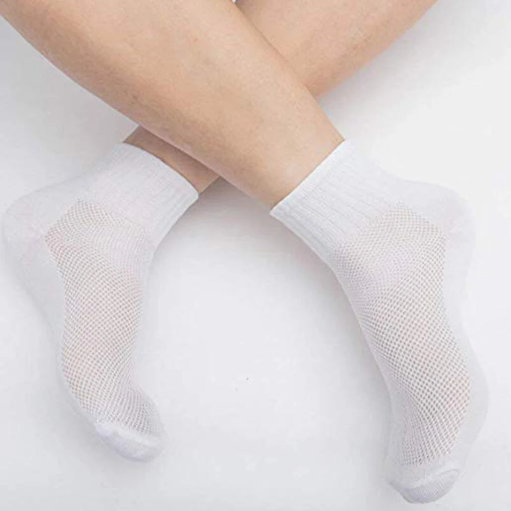 

10 Pairs Disposable Cotton Socks White Compact Portable Breathable Replacing Socks for Sport Business Travel One Size Fits Most