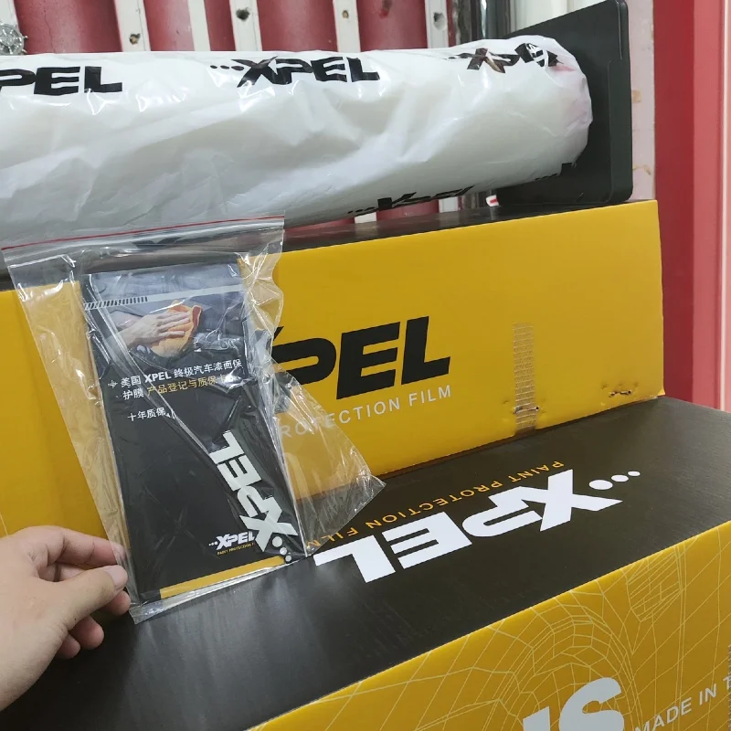 

Пленка для защиты лакокрасочного покрытия XPEL PPF TPU 6.5mil, высокоглянцевая, прозрачная, самовосстанавливающаяся, устойчивая к царапинам, с нанопокрытием, легко устанавливаемая, автомобильная пленка.