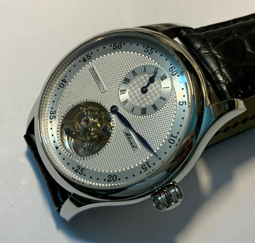 Рисунок 5 - ST8006 Часы с турбийоном