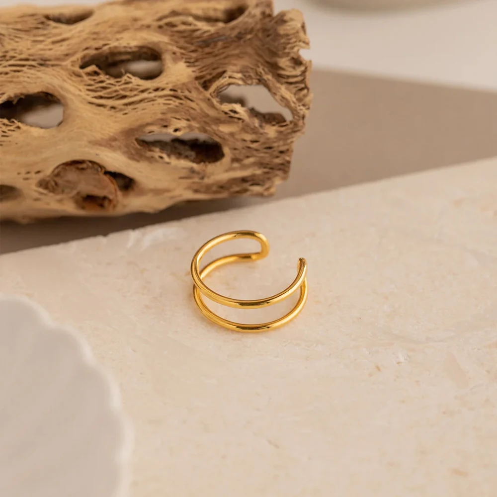 eManco Trendy Stainless Steel Rings for Women Vintage Geometric Pinky Ring Dainty Stackable Round Midi Rings Jewellery