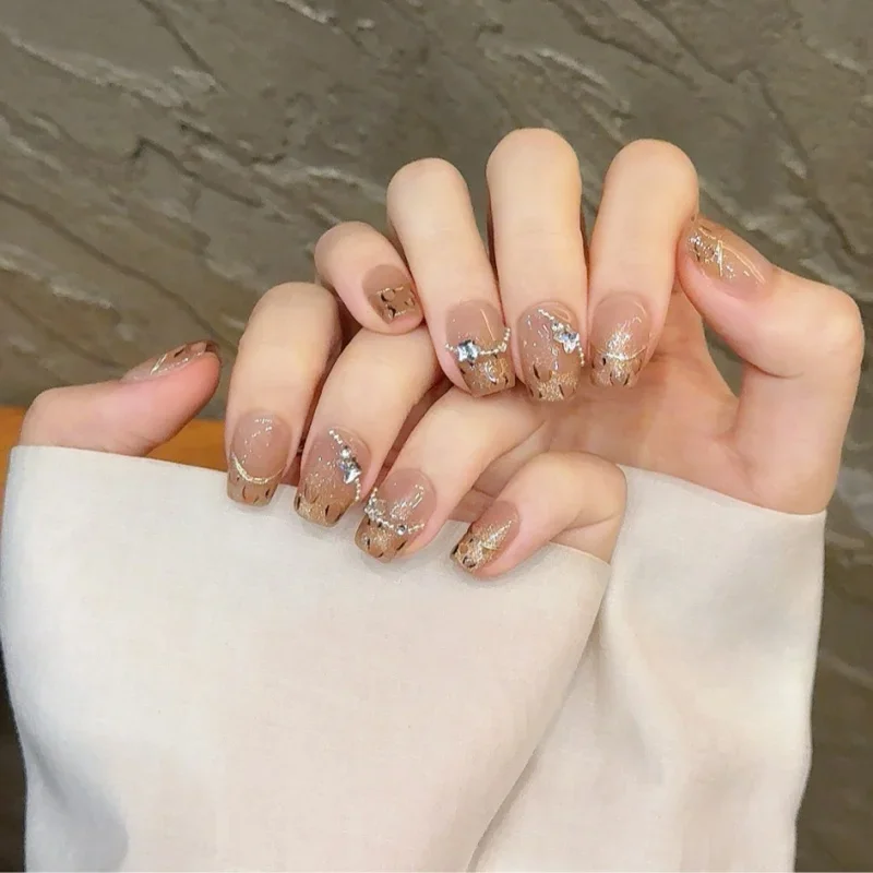 Quadrado Comprimento Curto Press-on Unhas para Mulheres, Padrão de Glitter, Estampa de Leopardo Perolado, Strass Stick-on Prego, 10PCs