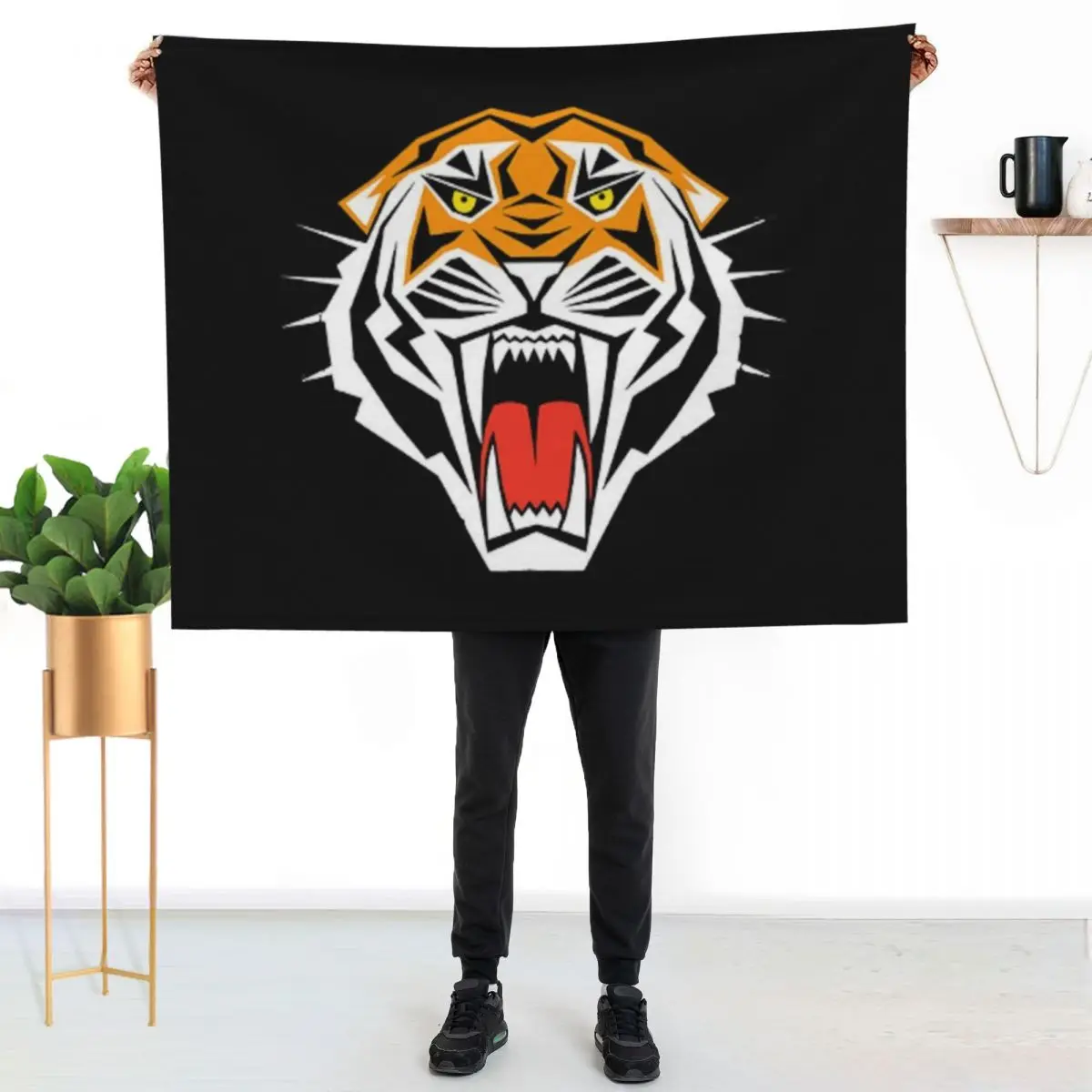 

Head Wests Tigers football club AFL Footy Throw Blanket Machine Washable Soft Warm Blanket