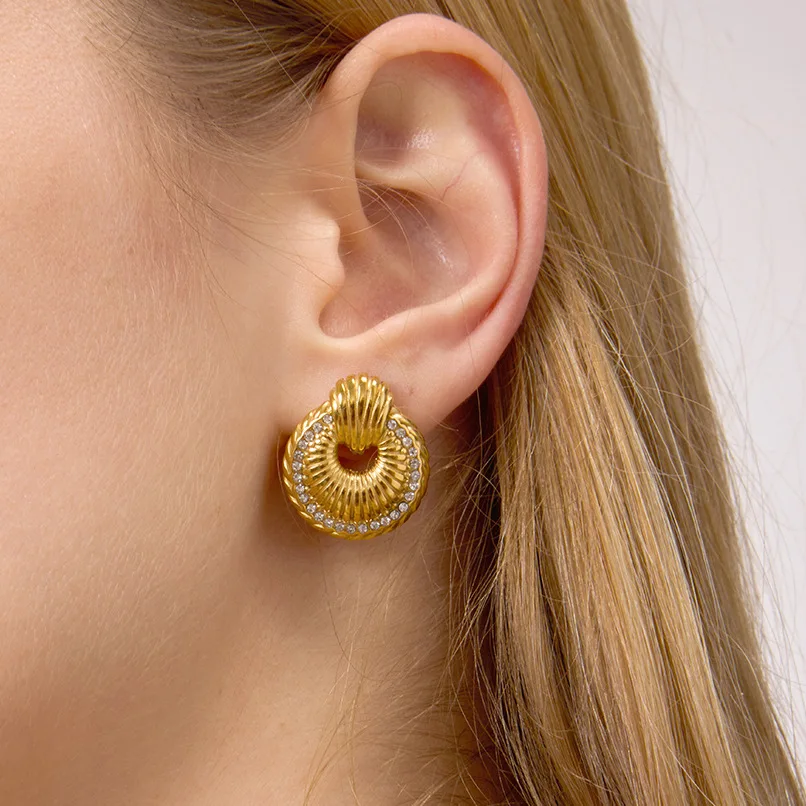 

YHTOT Simple Classic Round Hollow Thread Bull Horn Earrings 18K Gold Color Plated Stainless Steel Door Handle Ear Studs