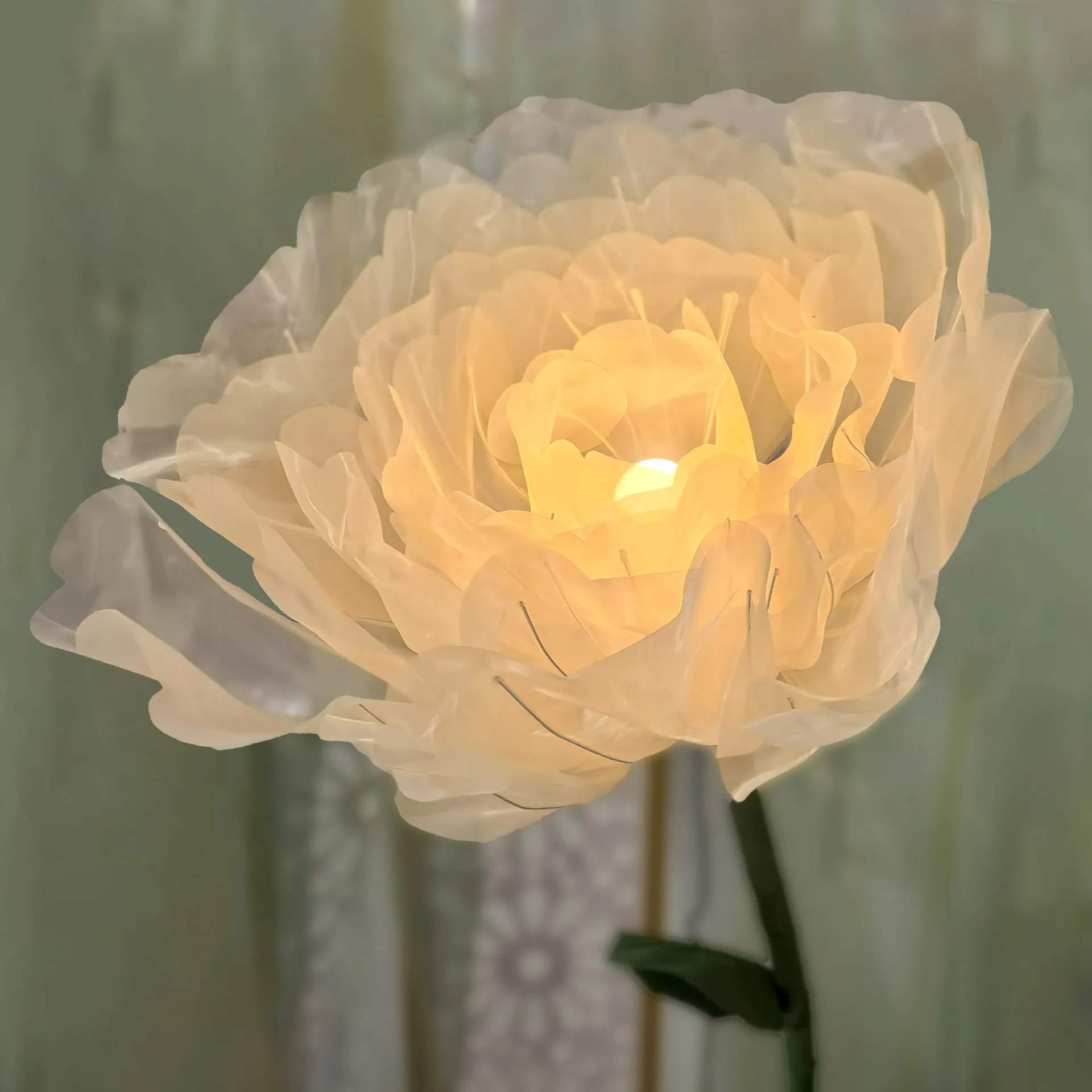 Giant handmade Internet celebrity electric opening and closing flower lamp Floor lamp Ambient flower lamp Simulation flower