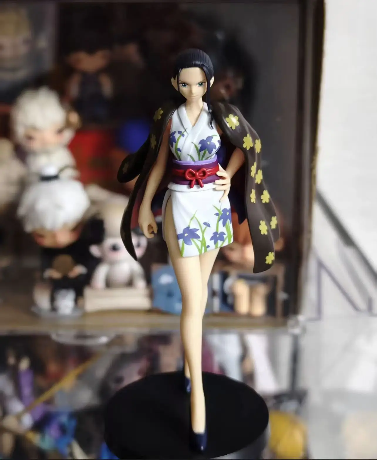 

В наличии: Оригинальная фигурка Bandai Banpresto One Piece THE Departure Nico Robin, модель персонажа аниме, игрушка, подарок, абсолютно новая, в коробке.