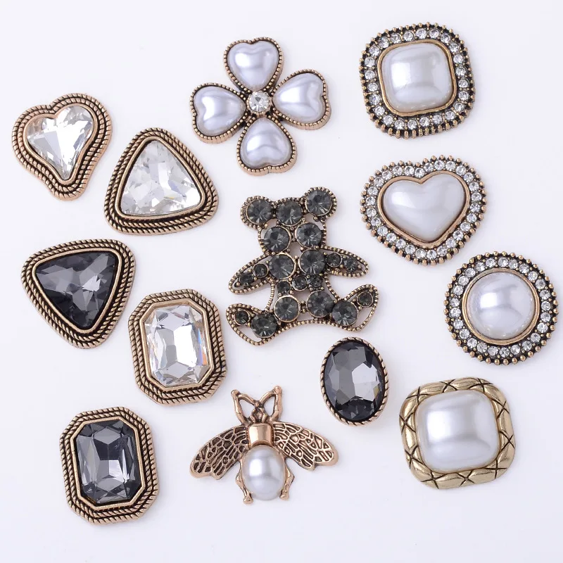 Beach hole shoes DIY jewelry material retro diamond bear pearl flower plate alloy DIY shoes flower shoe buckle accessories