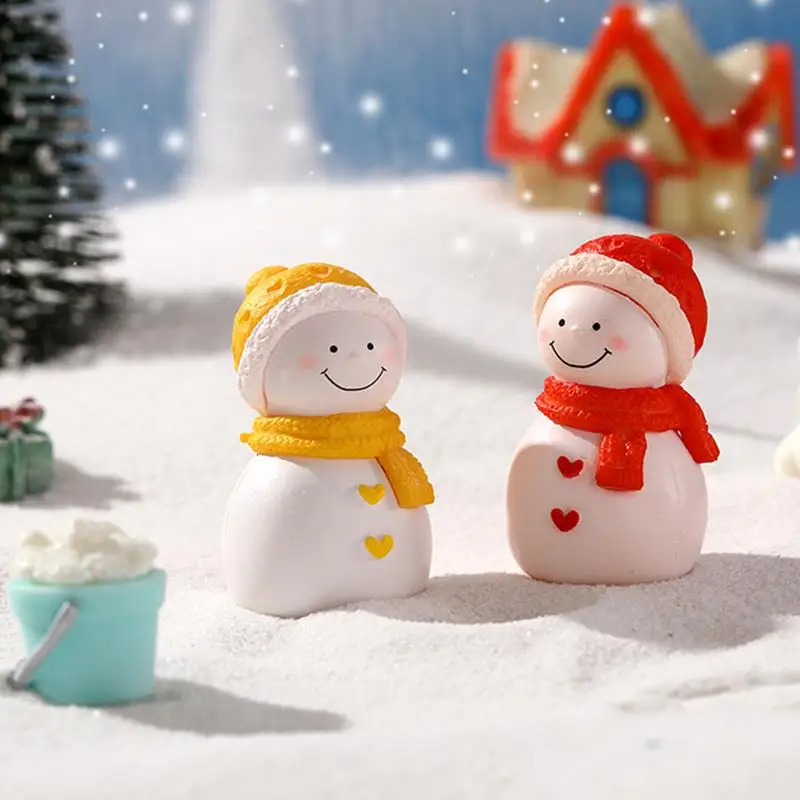2Pcs Mini Christmas Couple Figurine Doll Garden Decor Ornament Kid Toy Miniature Landscape Ornaments People Statue Resin Craft