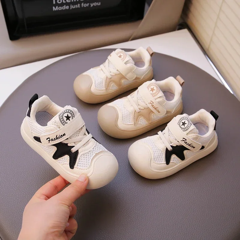 

Boys Girls Sports Shoes Toes Capped Anti-kicked 2025 Brand New Kids Casual Shoes Mesh Breathable Children Flat Shoes Soft Sole
