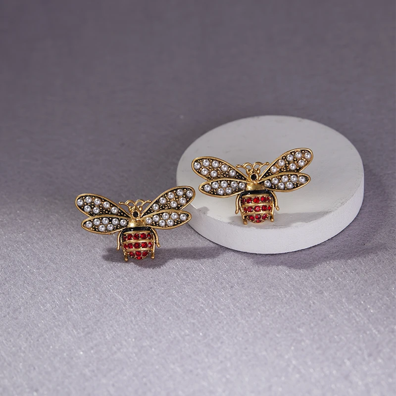 Fraya Vintage Bee Stud Earrings 925 Silver Pin 18K plated gold Prevent Allergy Earring 2024 New Europe And America Fashion