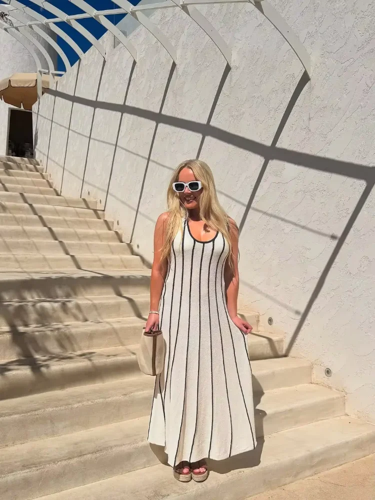 

Модное полосатое вязаное платье, женское повседневное платье без рукавов с открытыми плечами, свободное платье на бретелях, весна 2026, женская повседневная уличная одежда для отдыха