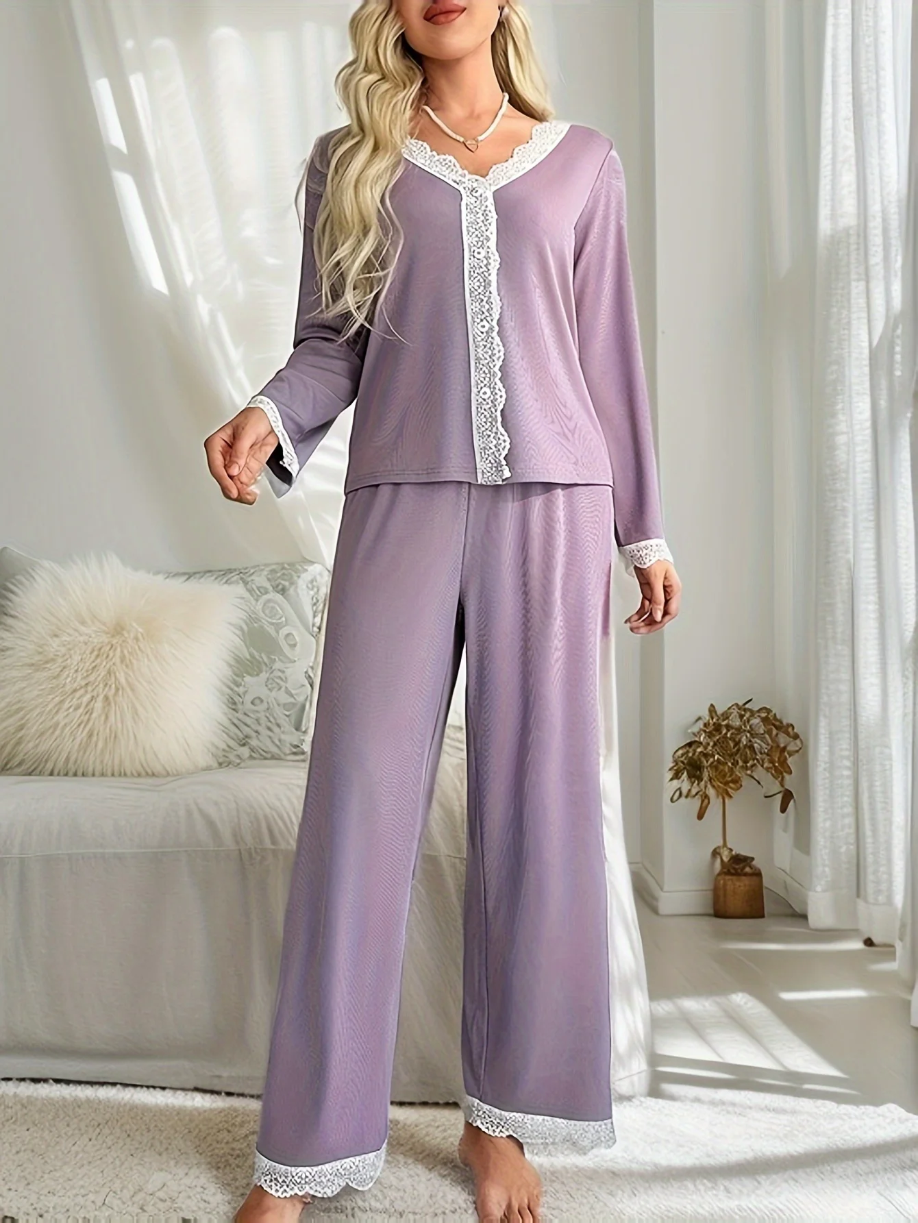 

Женский комплект из 2 предметов: топ с v-образным вырезом и длинными рукавами и брюки, женский повседневный пижамный комплект, однотонные пижамы с кружевной строчкой