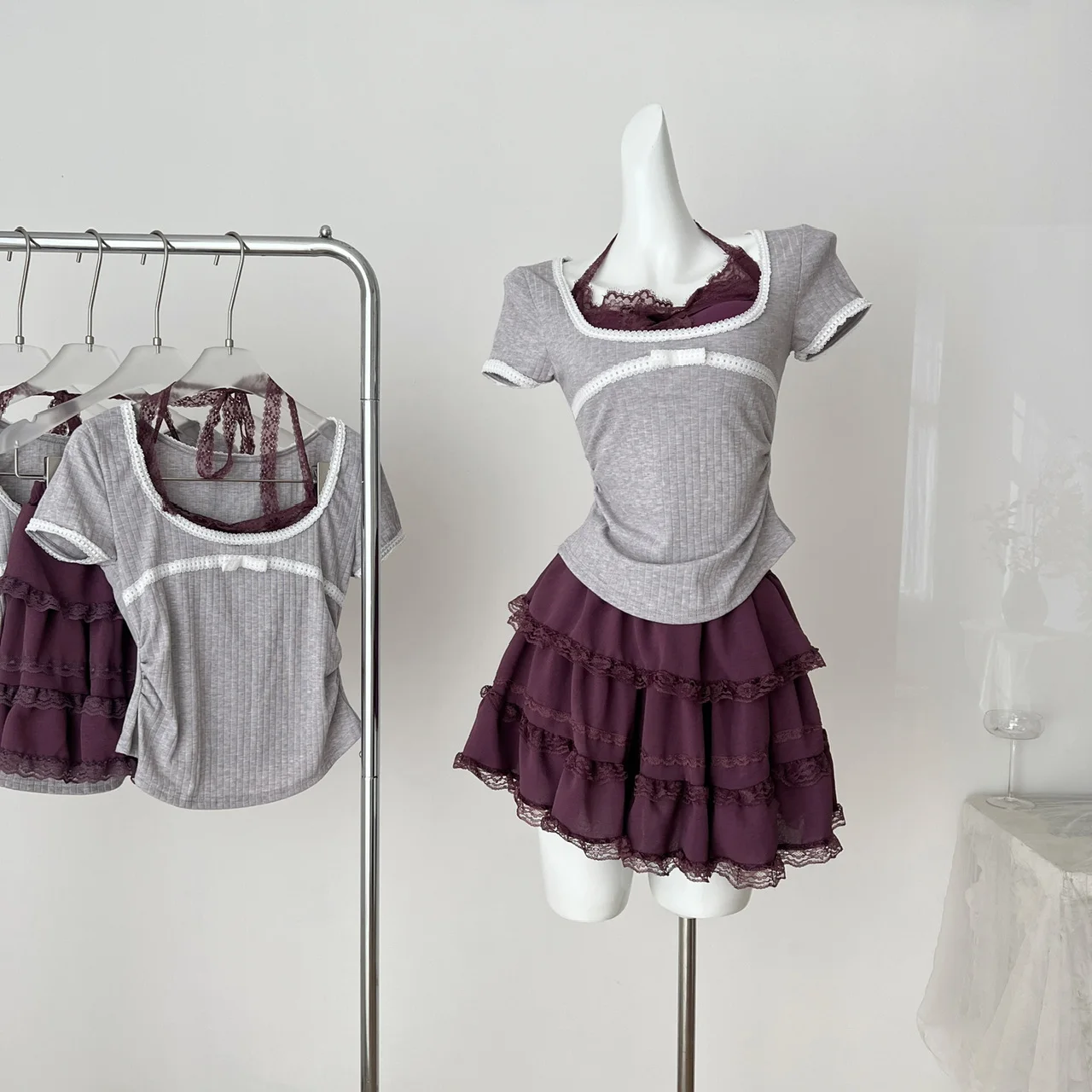 

Summer Women Cute Vacation Ballet Core Birthday Korean Gyaru 2000s Shoujo Outfits 2 Piece Set Short Sleeve Crop Top + Mini Skirt