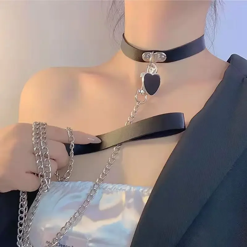 

Sexy Women Erotic PU Leather Traction Rope Metal Link Chain Heart Pendant Punk Collar Choker Necklace Costumes DIY Accessories