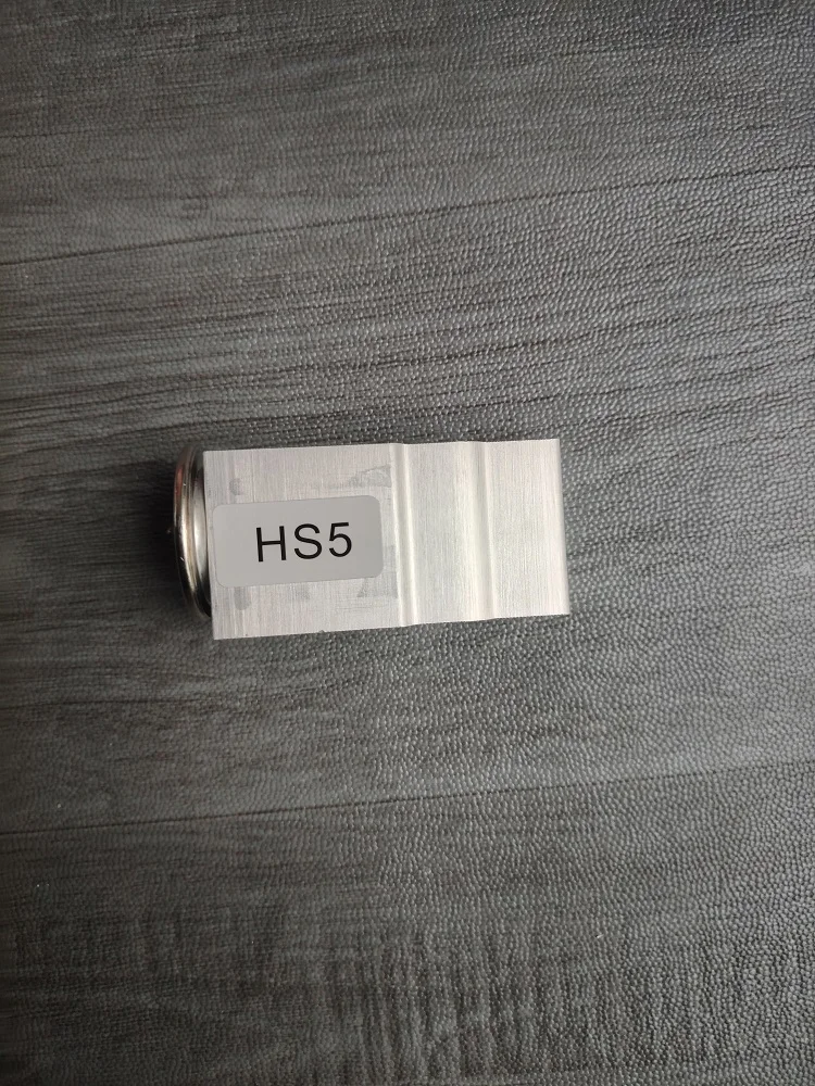 

Расширительный клапан кондиционера HONGQI H5 HS5 8100420HF01P