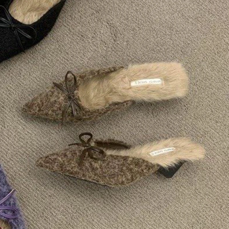 ポインテッドトゥ ファー スリッパ レディース リボン ハイヒール シューズ ミュール 2025 冬 デザイナー 新作 スリングバック ショートプラッシュ シューズ ビーチサンダル