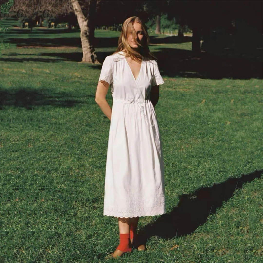 

Chris Spring 2026 V-neck Embroidered Waist-cinched White Long Dress French Style Cotton A-line Skirt Breathable Casual Dress