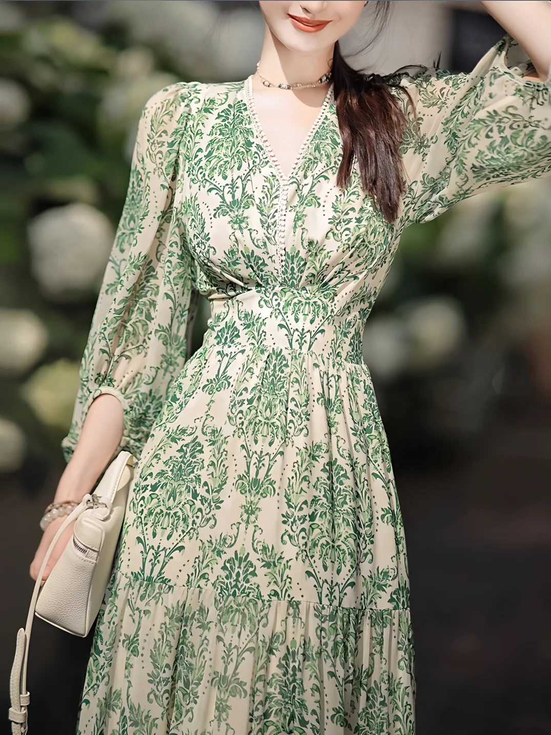 French floral dress summer fashion women's new lantern sleeve V-neck waist slimming garden wind garden dress small fresh dress