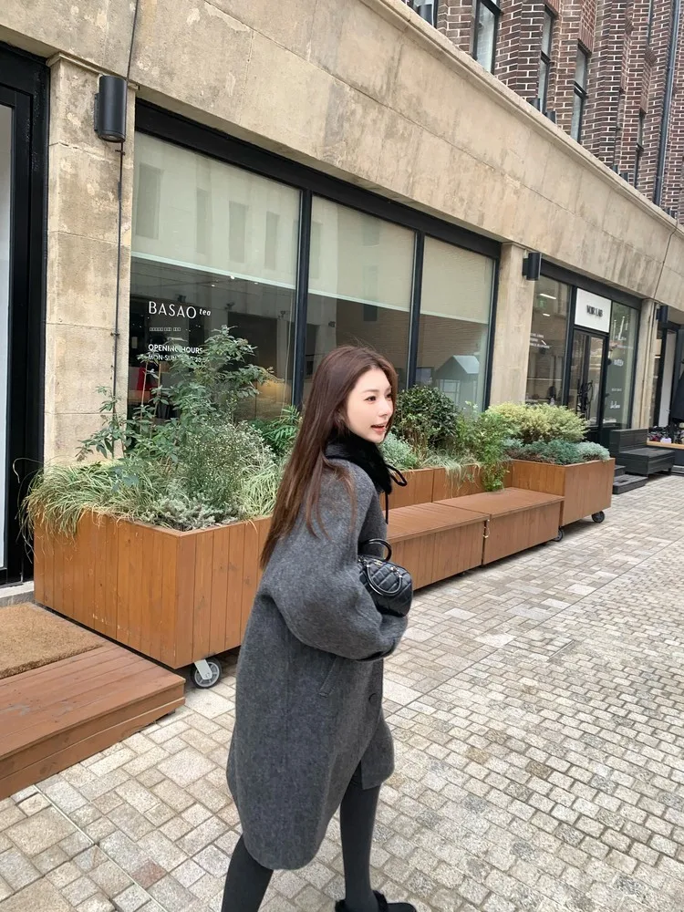 

YUYEE Новогоднее шелковое пальто средней длины для женщин с отстегивающимся меховым воротником, повседневное, утепленное, зимняя верхняя одежда