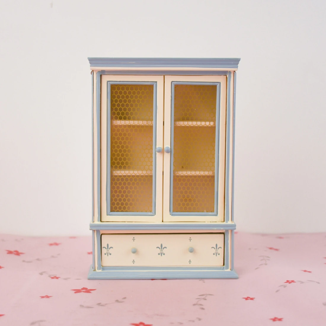 1/12 Miniature Dollhouse Wardrobe Handmade Furniture Model Decor Doll House Kid Toys Dollhouse Miniature Learning Accessories