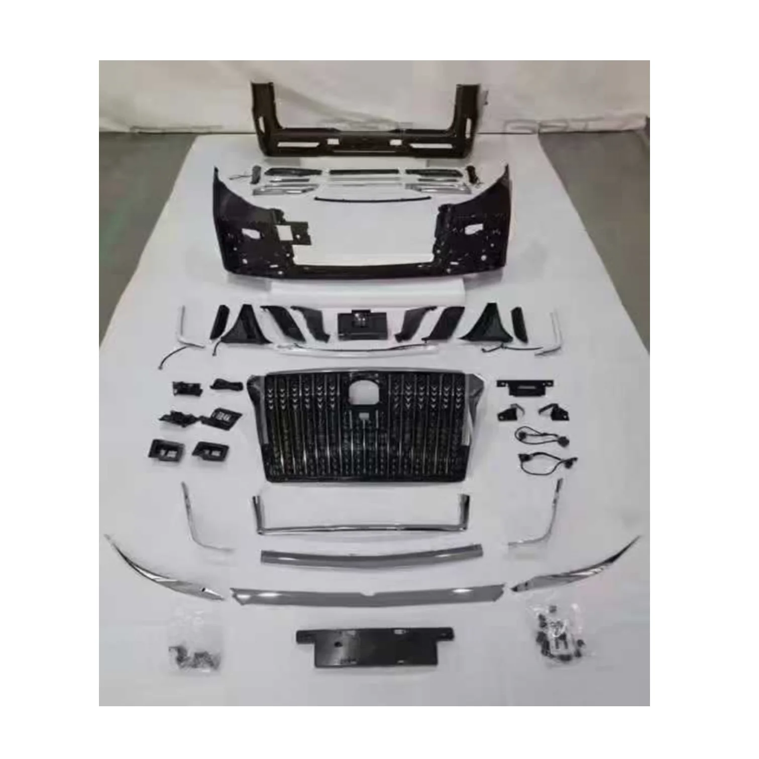 

V260 Wholesale Body Kits Facelift Car Bumpers Facelift Kit ABS Material Front and Rear Bumper