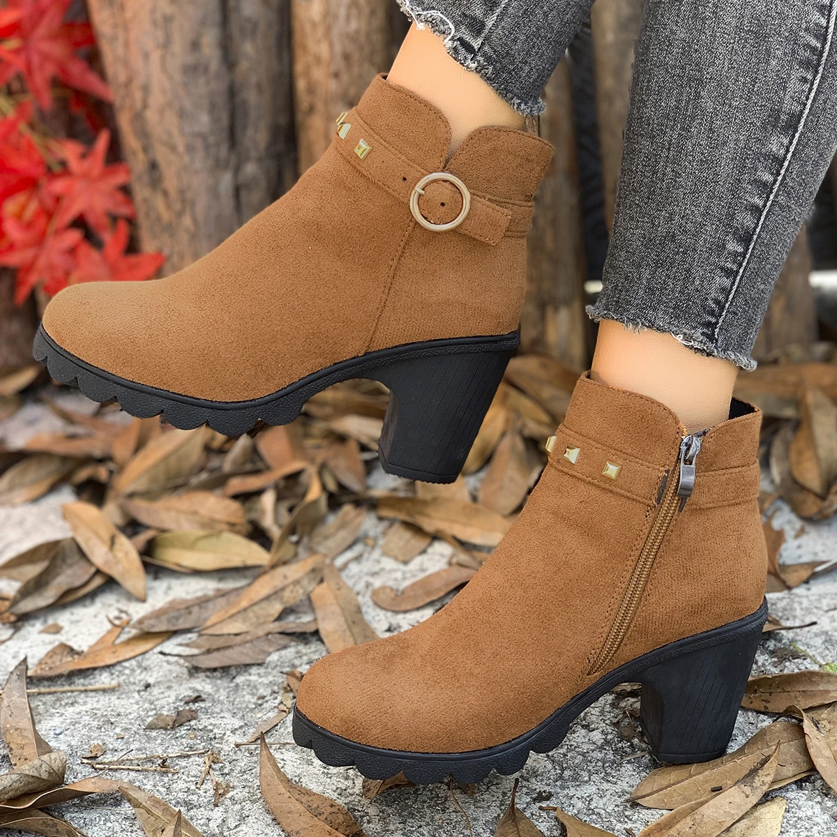 

Women's Short Boots Large Size New Suede High Heel Fashion Boots Autumn Winter Rivet Design Side Zipper Thick Sole Women's Shoes