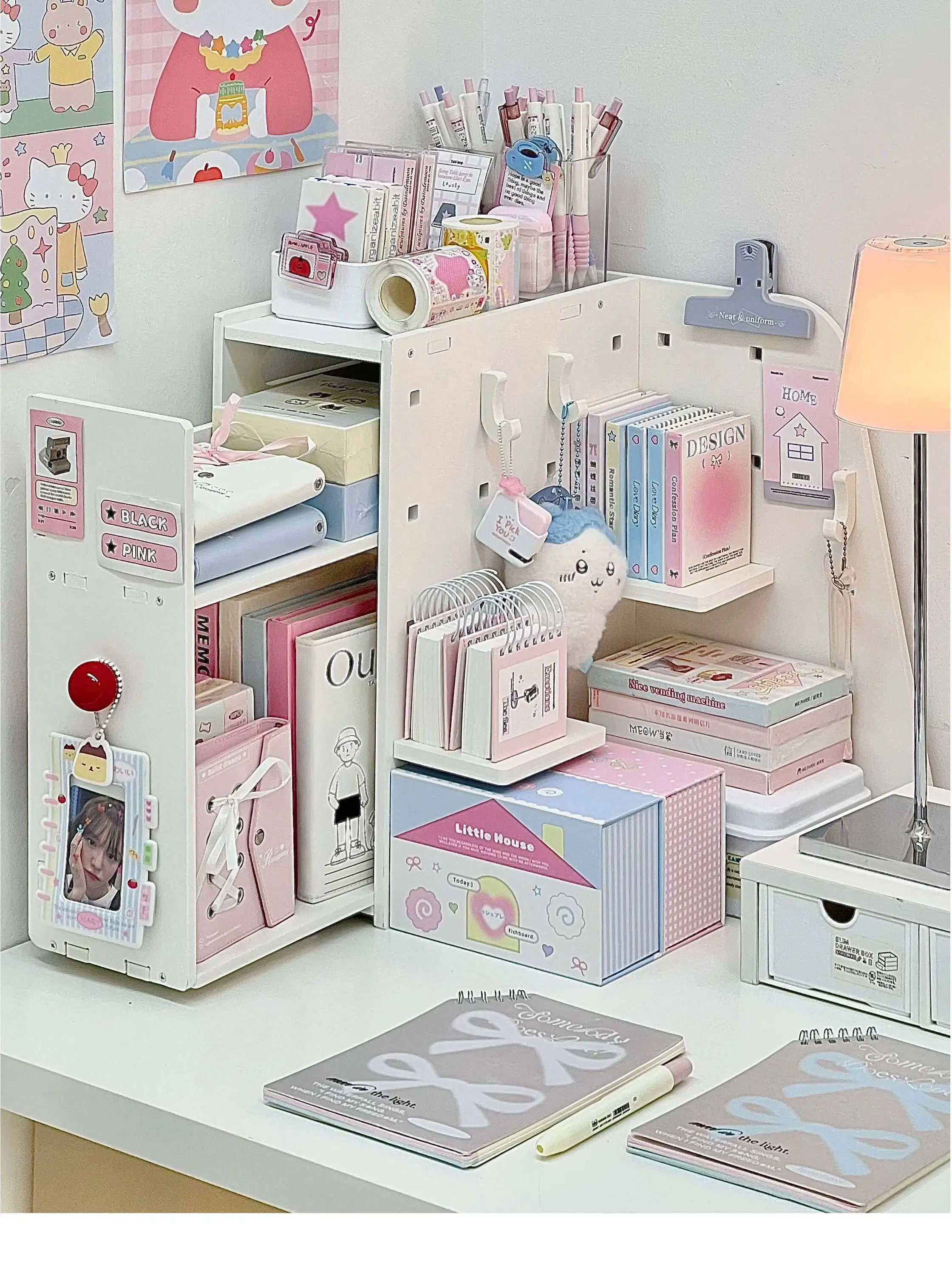 

Simple Design Student Desk Organizer e Corner Hole Board Storage Ra for Stationery And Notes Dormi Desktop Storage