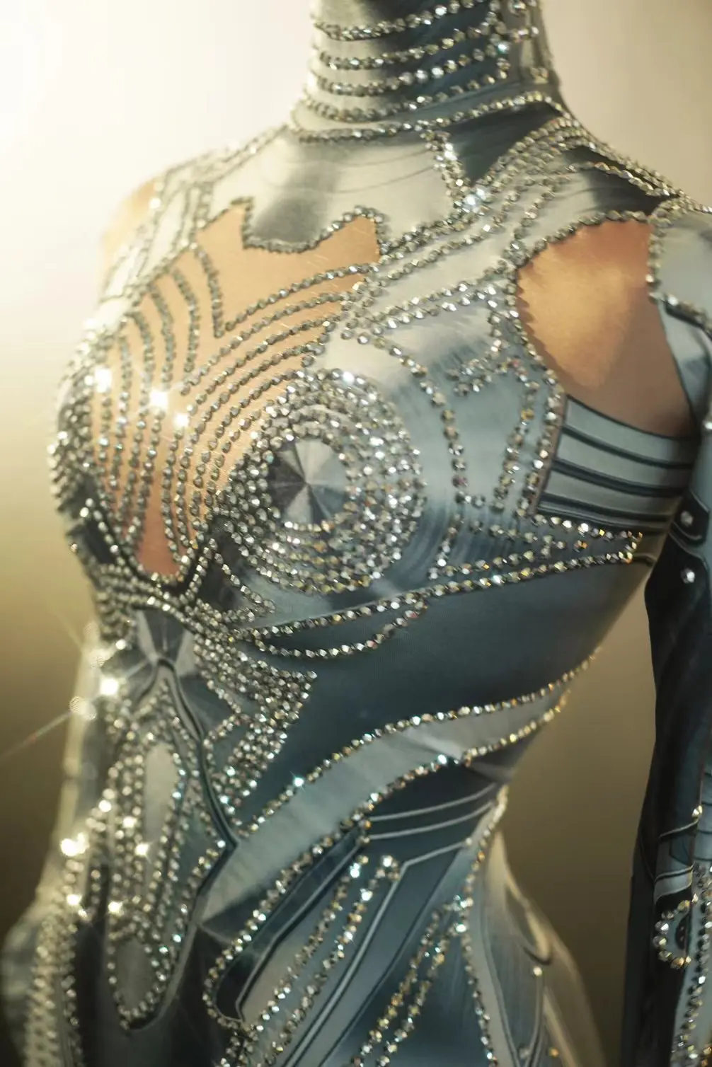 المستقبل الصلب المحارب مرونة زي هالوين زي كرنفال حفلة لامعة الفضة حجر الراين بذلة سحب الملكة ملهى ليلي نادي