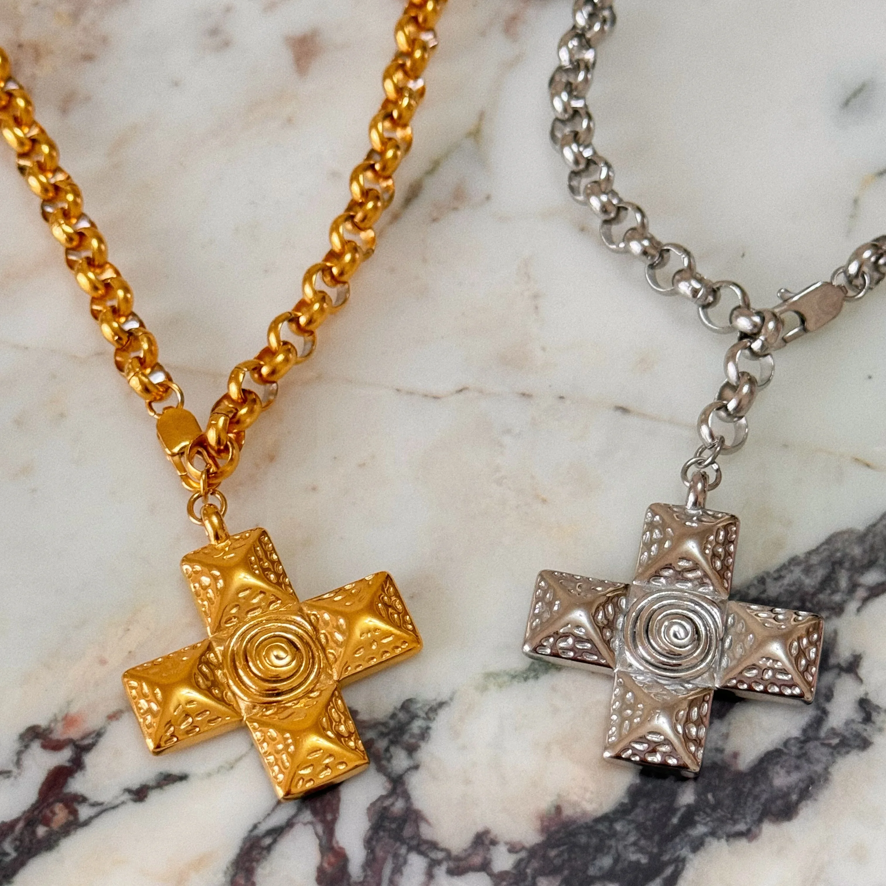 DASEIN Stainless Steel Vintage Punk Cross Chunky Necklace 18k Pvd Gold Plated Luxury Hip Hop Jewelry Accessories Unisex 3