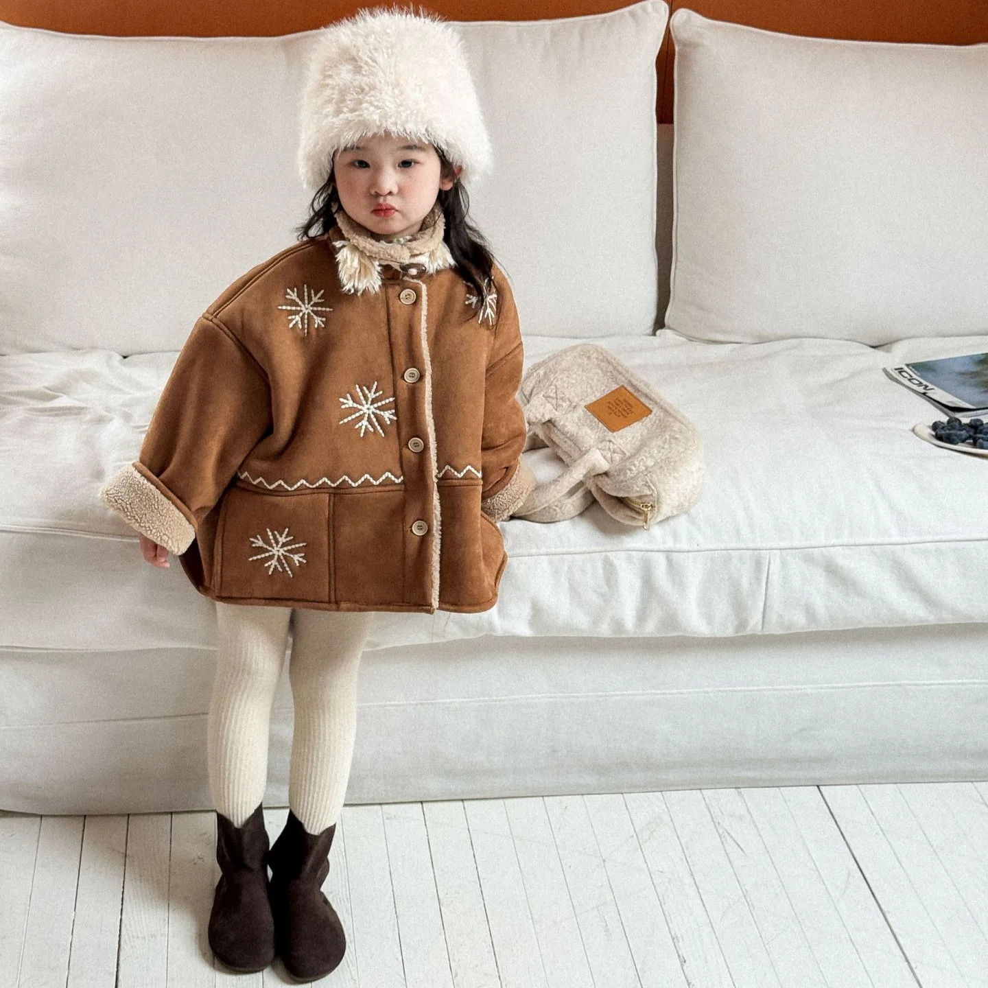 

Children Clothes Girls Warm Coat New Korean Style Winter 2025 Embroidered Fashionable Warm Kids Thick Kids Casual Jacket