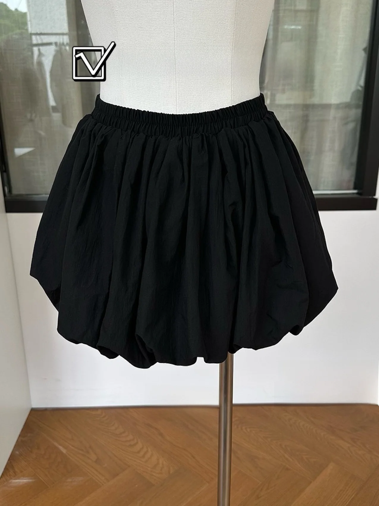 ANAN City Scenic Series Black Puffy Cloud Pumpkin Skirt Pants Shorts Women's High Waist Standard Fit Summer Shorts
