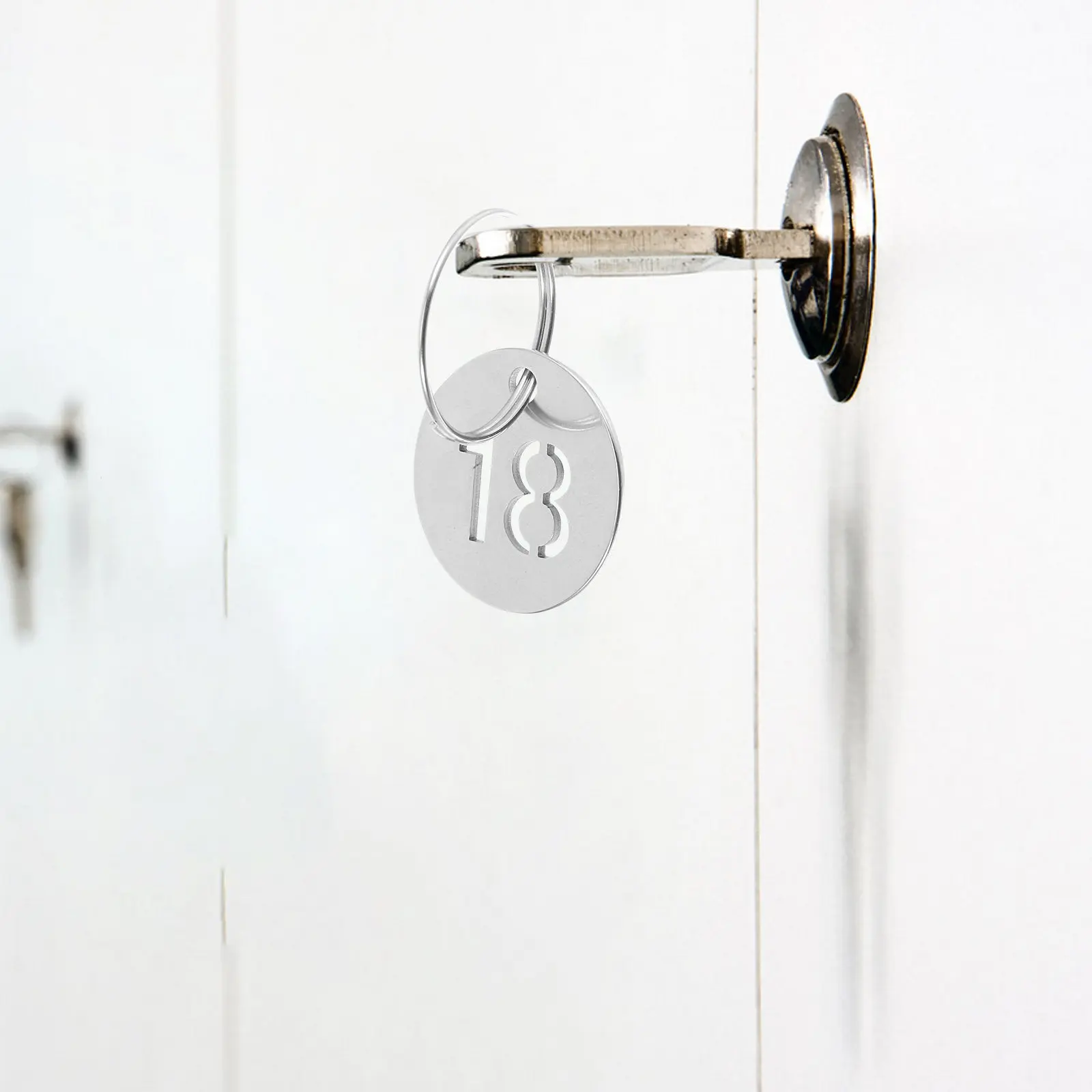 Stainless Steel Numbered Key Tags 20 Sets Round Hollow Metal Key Labels for Office Home Travel