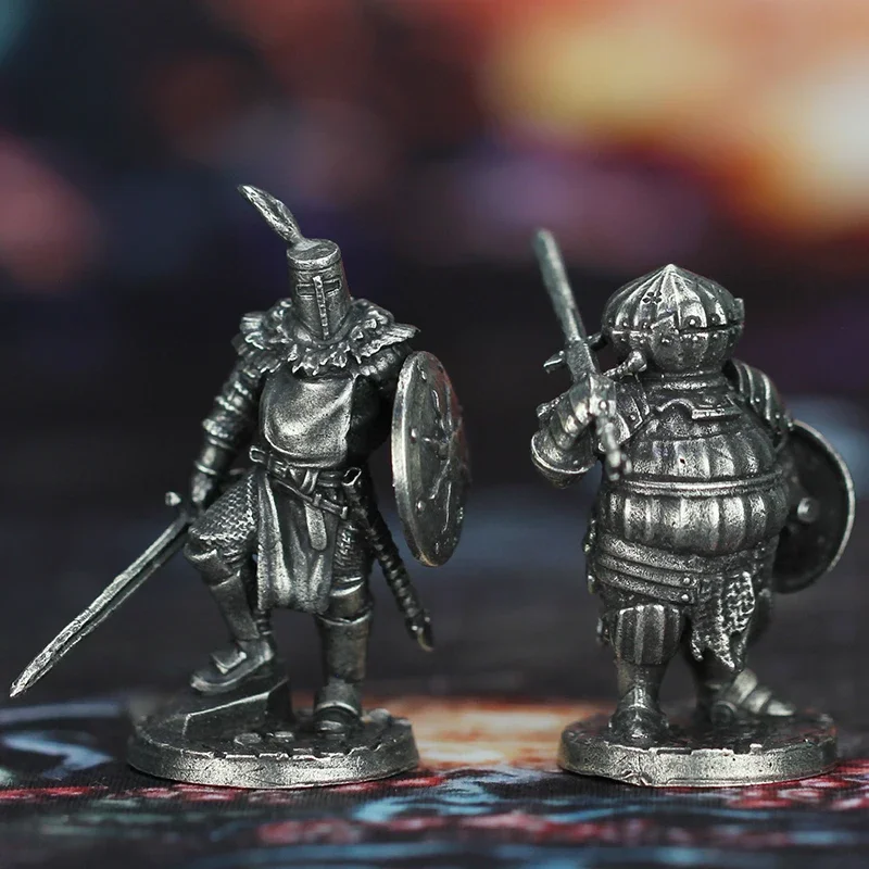 Cuproníquel produto acabado alma escura sol cavaleiro cebola soldado brinquedos modelo presentes jogo de tabuleiro peça ornamento em miniatura acessórios
