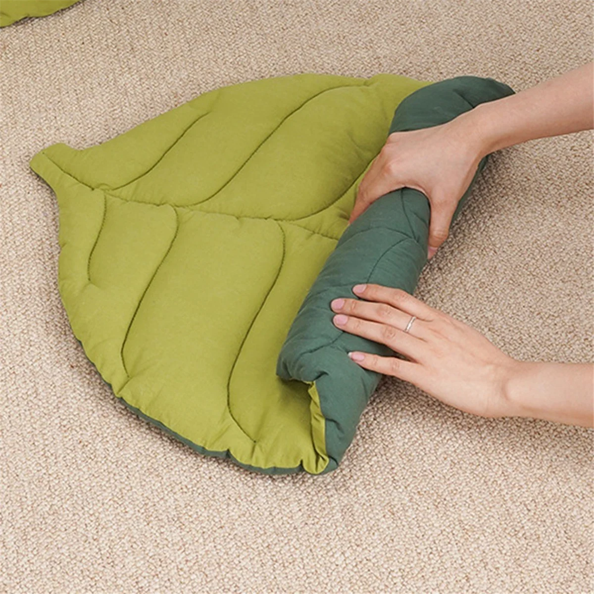 Leaf Mat Soft Cute Floor Rug Crawling Mat Blanket for Kids Double Sided Use Sleep Pad Autumn Winter Home Decor A