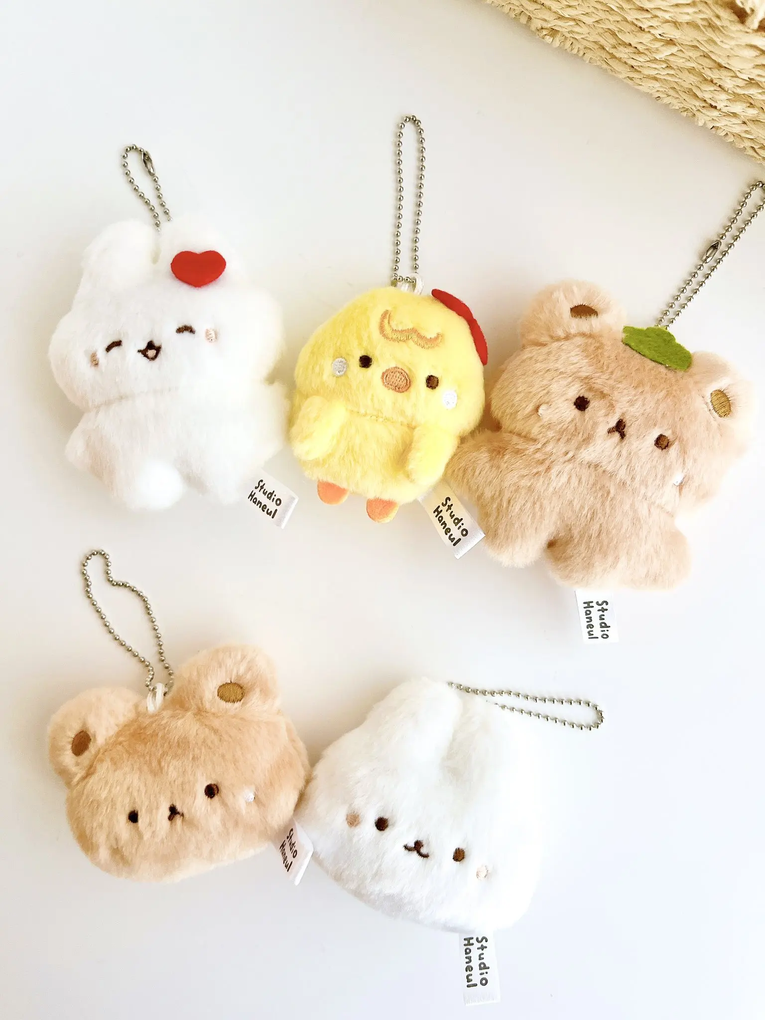 En Stock Qualia juguetes de peluche lindo Pam y tarta juguete de peluche esponjoso 3 ojos redondos oso conejo sonrisa conejito pollito BC figuras colgantes