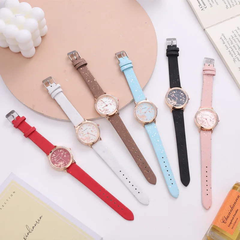 Fashionable Trendy Wristwatches New Round Women\'s Watches with Korean Style Leather Strap Student Quartz Watch for Women Relojes