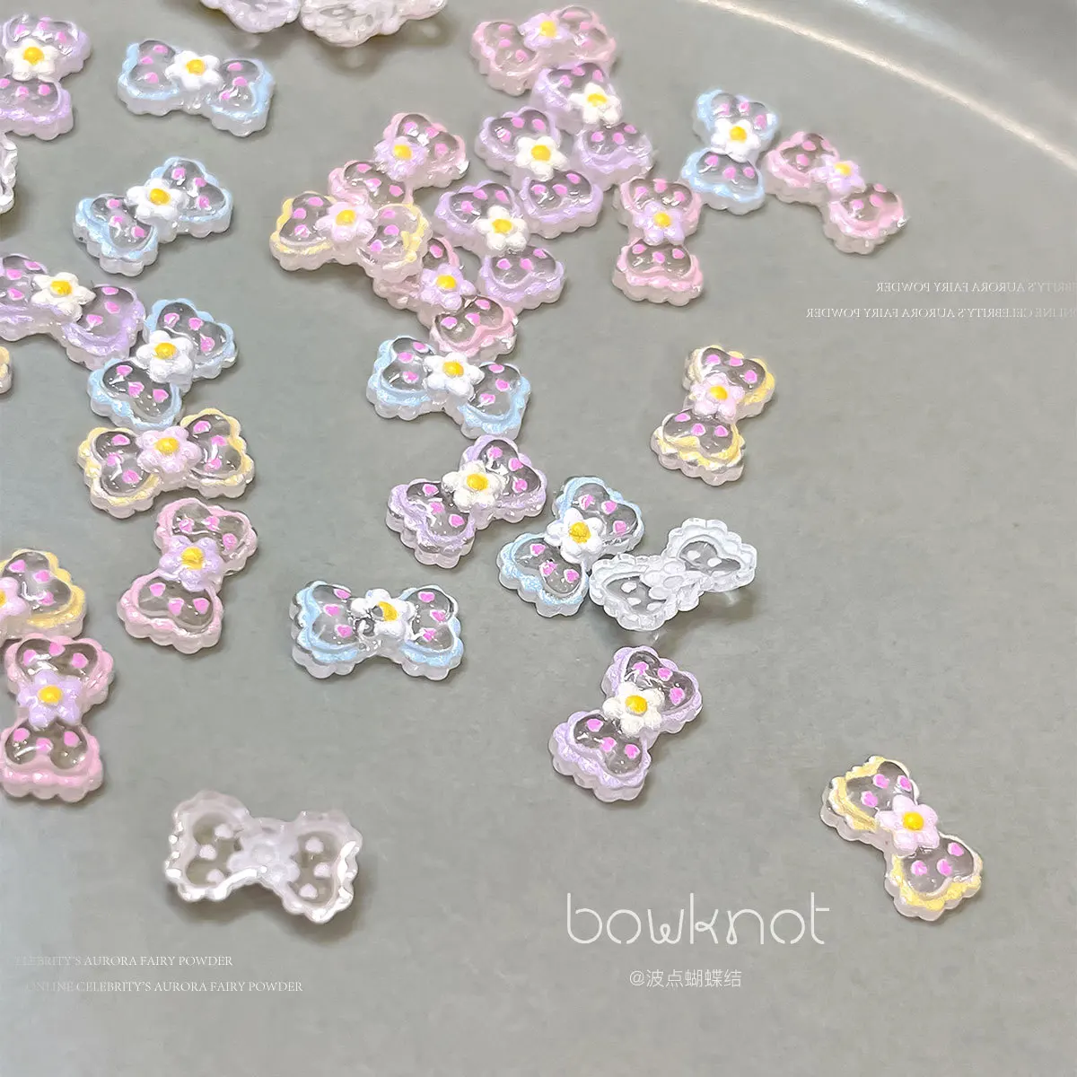 Akcesoria do zdobienia paznokci w kropki z kokardką, cyrkoniami, iluzoryczna żywiczna wstążka, nieśmiertelna francuska baletnica, akrylowa ozdoba, zawieszka.