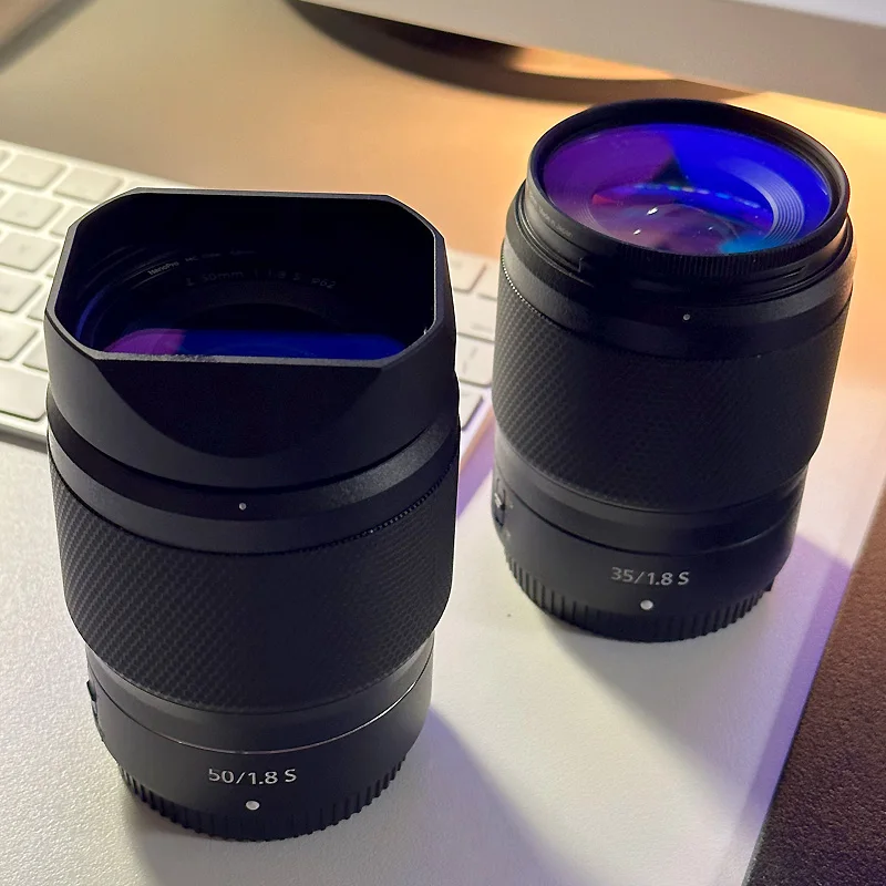 ΠΠ΅ΡΠ°Π»Π»ΠΈΡΠ΅ΡΠΊΠ°Ρ ΠΊΠ²Π°Π΄ΡΠ°ΡΠ½Π°Ρ Π±Π»Π΅Π½Π΄Π° Ρ ΠΌΠ΅ΡΠ°Π»Π»ΠΈΡΠ΅ΡΠΊΠΎΠΉ ΠΊΡΡΡΠΊΠΎΠΉ Π΄Π»Ρ ΠΎΠ±ΡΠ΅ΠΊΡΠΈΠ²Π° ΠΊΠ°ΠΌΠ΅ΡΡ Nikon NIKKOR Z50 F1.8S Z35 1.8S ΠΠ΅ΡΠ°Π»Π»ΠΈΡΠ΅ΡΠΊΠ°Ρ ΠΊΠ²Π°Π΄ΡΠ°ΡΠ½Π°Ρ Π±Π»Π΅Π½Π΄Π° Ρ ΠΌΠ΅ΡΠ°Π»Π»ΠΈΡΠ΅ΡΠΊΠΎΠΉ ΠΊΡΡΡΠΊΠΎΠΉ Π΄Π»Ρ ΠΎΠ±ΡΠ΅ΠΊΡΠΈΠ²Π° ΠΊΠ°ΠΌΠ΅ΡΡ Nikon NIKKOR Z50 F1.8S Z35 1.8S