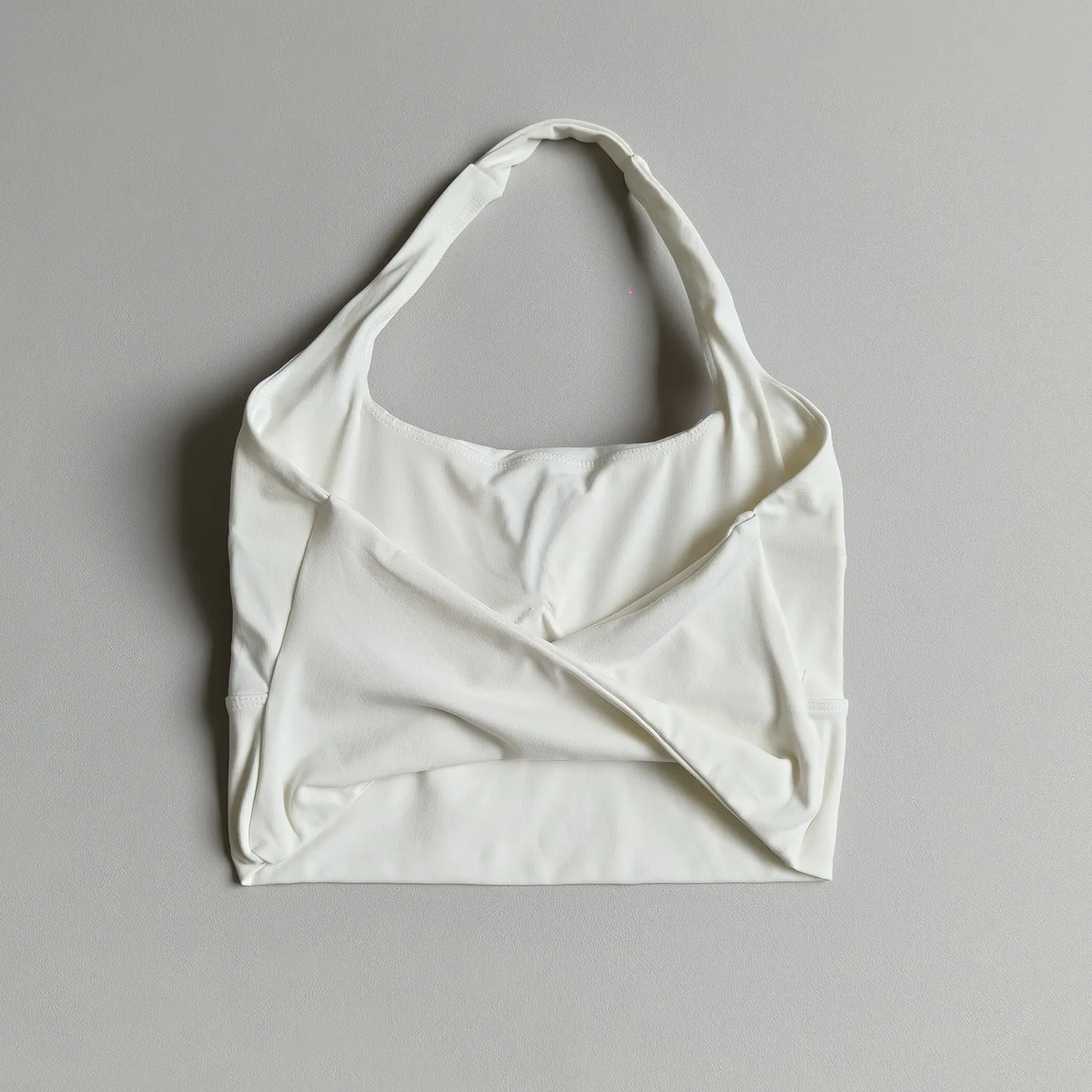 Damen Neckholder-Sport-BH, schnelltrocknend, atmungsaktiv, Yoga-Top mit Brustpolster, ohne Bügel, Fitness-Top für Gym, Laufen, Pilates – Detail 6