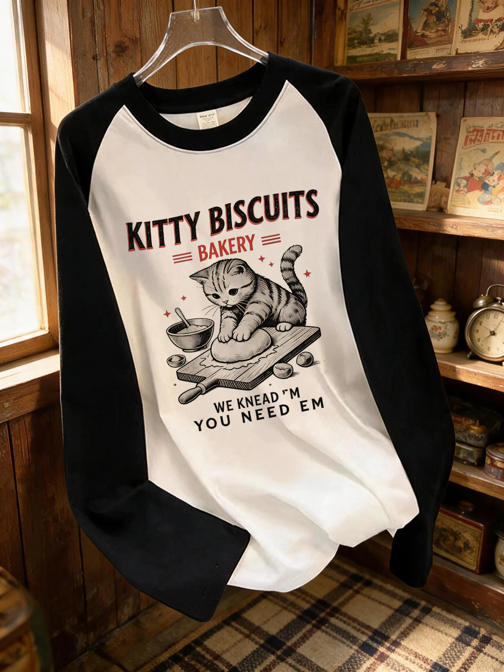 Women's Raglan Long Sleeve T Shirt with A Little Cat Cooking Food Design Print Vintage Style Crew Neck Tops Clothing Outfit 90s