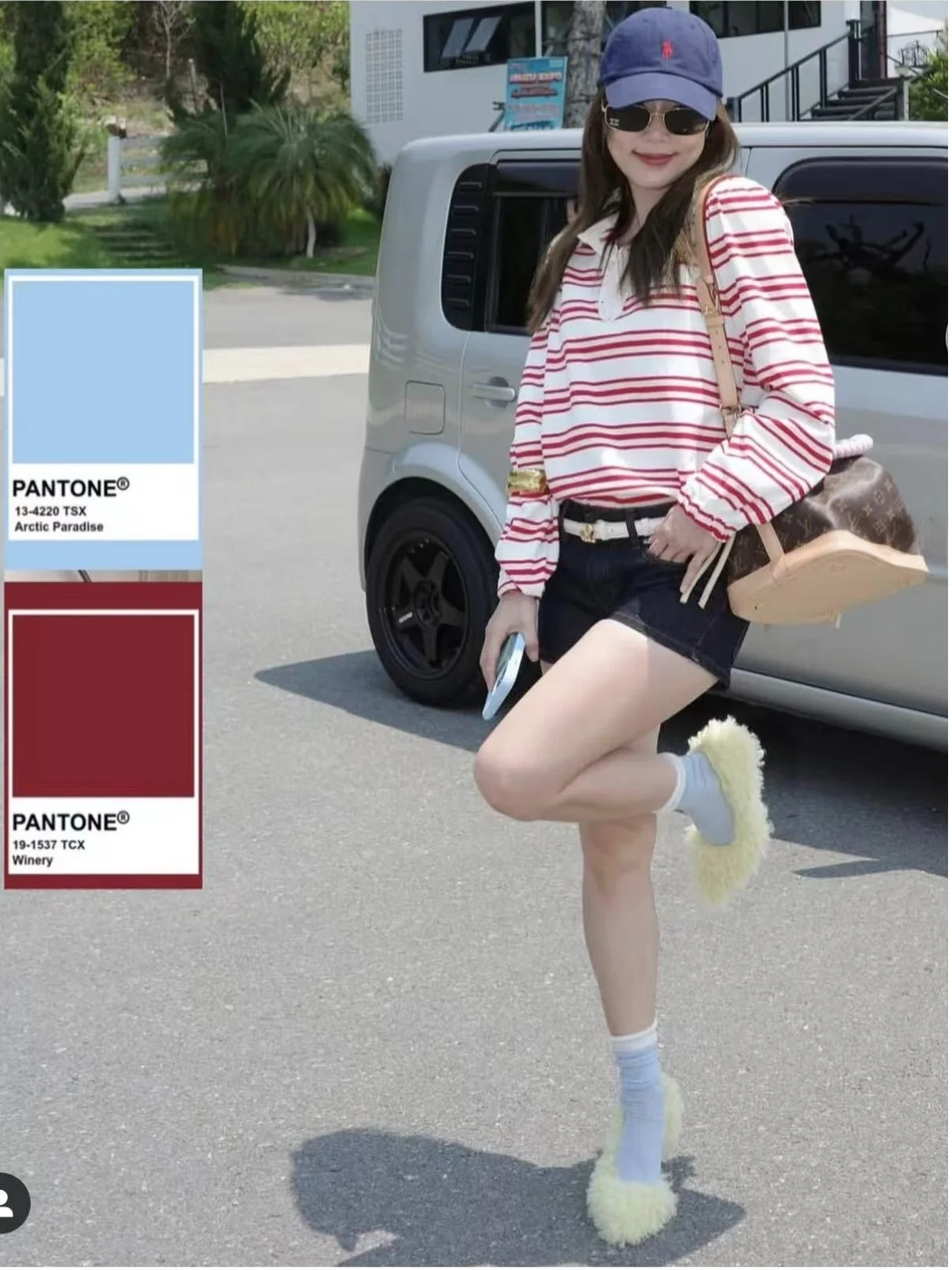 부드럽고 피부 친화적인 긴 소매 스트라이프 스웨트셔츠 여성 디자인 센스 패치워크 레이스 가을 신상 편안한 탑