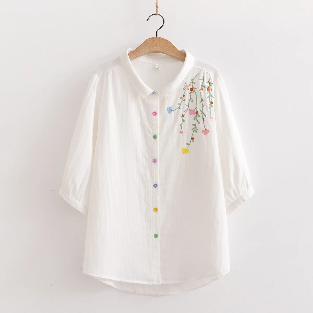 100% Cotton yarn elegant shirts for women summer three quarter sleeve leaves embroidery white shirts large size tops