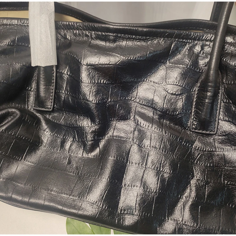 Luxuriöse Handtasche aus Rindsleder mit Krokodil-Textur und Steinmuster, Große Kapazität, Damen-Schultertasche mit Magnetverschluss, Schwarz – Detail 4