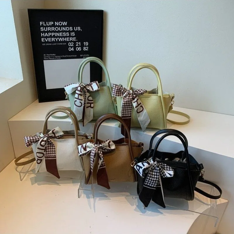 

Original Elegant Designer Diaper Bag For Women Crossbody Handbag Luxury Leather Tote Large Capacity Simple Letter Logo Unique