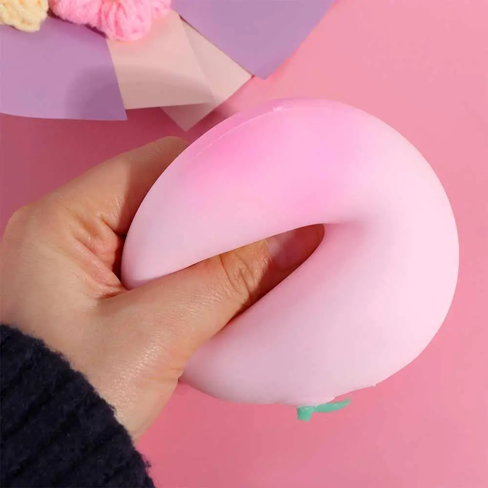 Flexible Material Peach Squeeze Ball Comfortable Touch Funny Peaches Pinch Toys Slow Rebound Durable Chlidren Toys