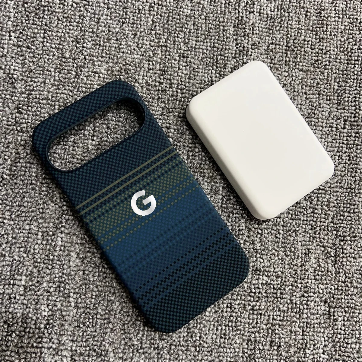 Ultradünne Hart-PC-Hülle mit Kohlefasermuster für Pixel 11 10 9 Pro XL, kompatibel mit kabellosem Laden über Magsafe, Anti-Drop-Abdeckung