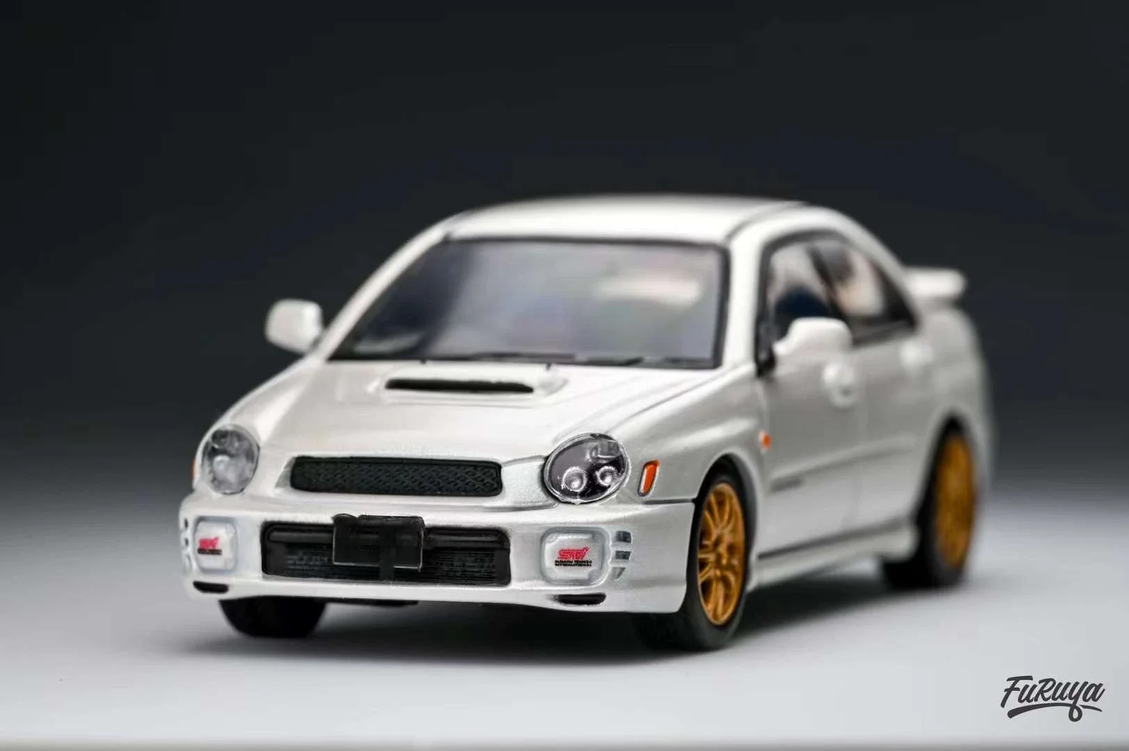 Furuya 1:64 Wagon /Sedan limit999 Diecast Model mobil