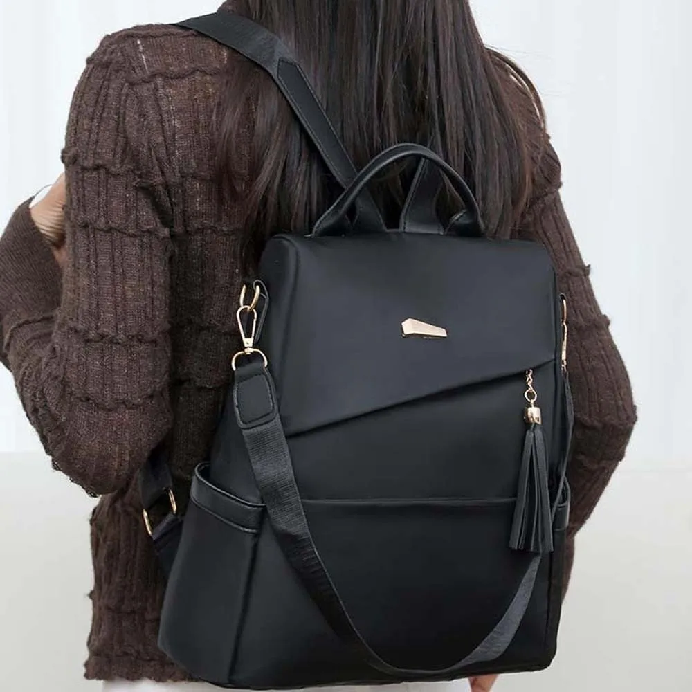 Nylon-Rucksack mit großem Fassungsvermögen für Damen, weicher, wasserdichter Rucksack mit mehreren Taschen, einfarbiger, diebstahlsicherer Tagesrucksack mit mehreren Tragemöglichkeiten