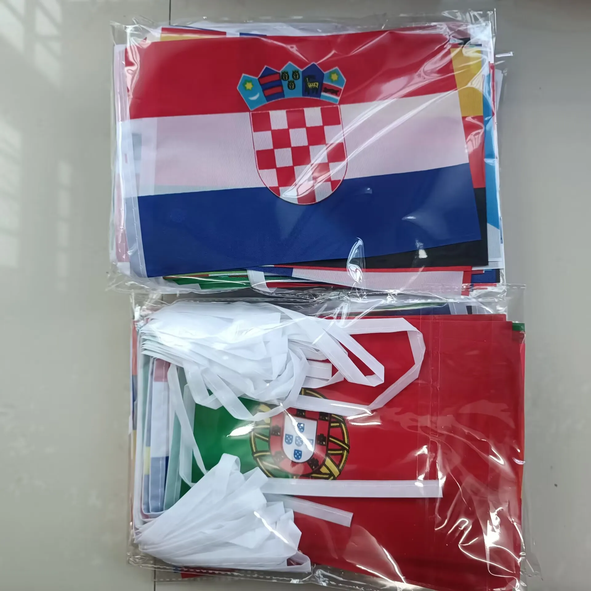 Aerlxemrbrae  2026　 48pcs    14x21cm    Country Flag　NEW Football  Countries Flag Bunting National String Banner Event