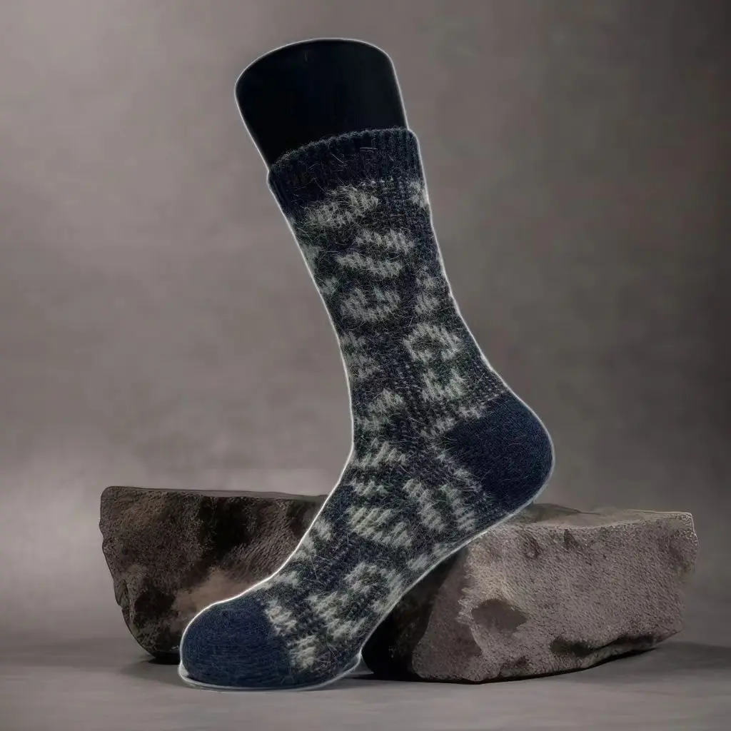 2025 new model autumn and winter medium tube rabbit wool ladies double-way leopard print long hair fashion casual socks 6 pairs
